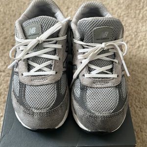 Toddler boy New Balance size 9.5